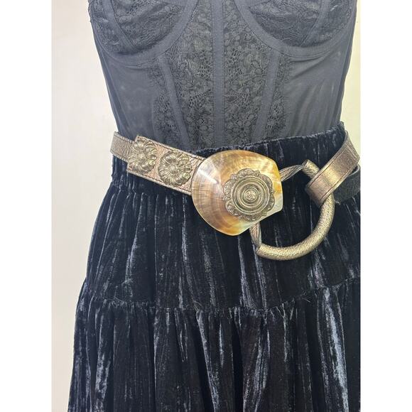 Women\'s Metallic Accent Leather Belt with Shell Medallion - Black main image 12